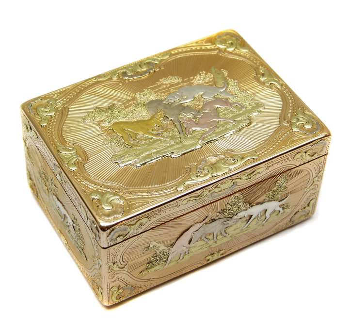 Louis XV coloured gold rectangular box by Nicolas Delions